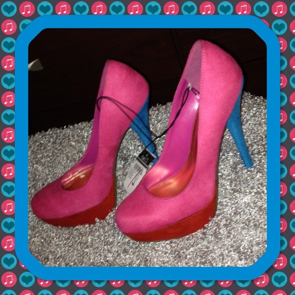 Pink/Suede - Picture 1 of 4