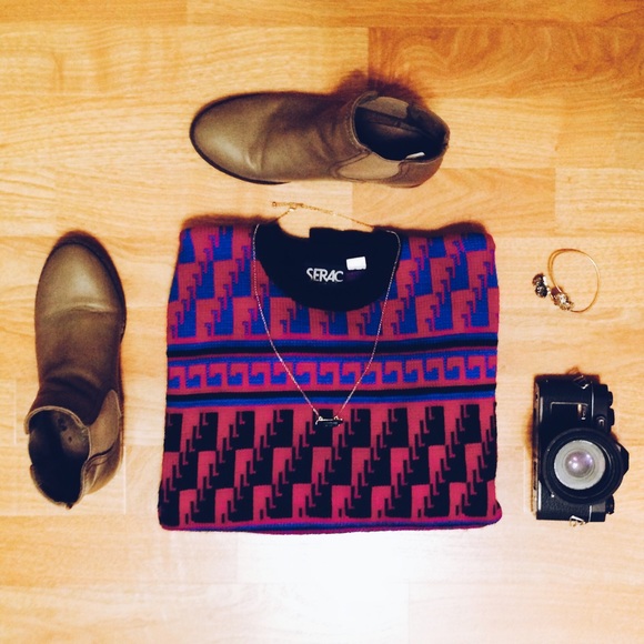 Awesome Vintage Thick Patterned Sweater