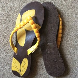 💛Brown and Yellow Flip Flops