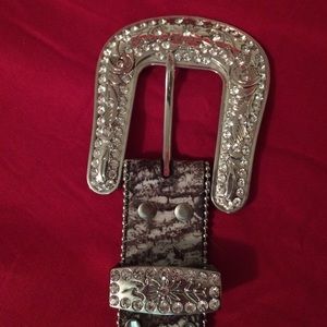 Large mossy oak camo rhinestone leather belt