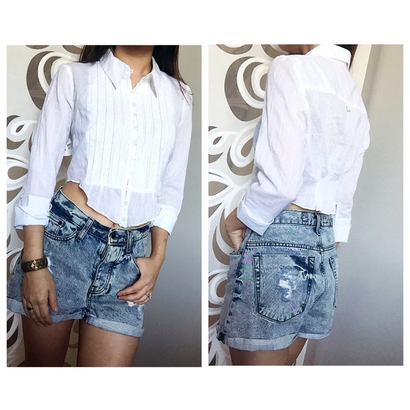 Free People Tops - FREE PEOPLE white button down crop top
