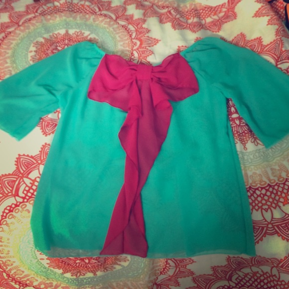 Teal & burgundy loose bow top