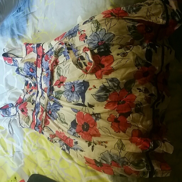 Sundress - Picture 2 of 3