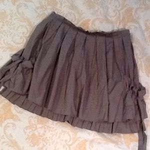 Ryu Skirt - Cute and unique - Size Medium 💖