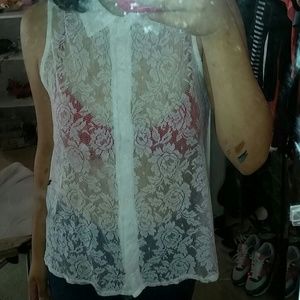 Floral patterned lace blouse