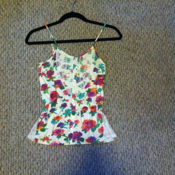 O'Niell Flower Tank with Lace