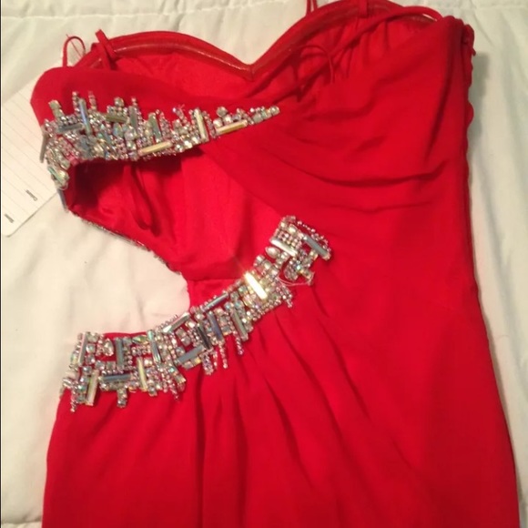 Red Faviana Prom Dress - Picture 3 of 3