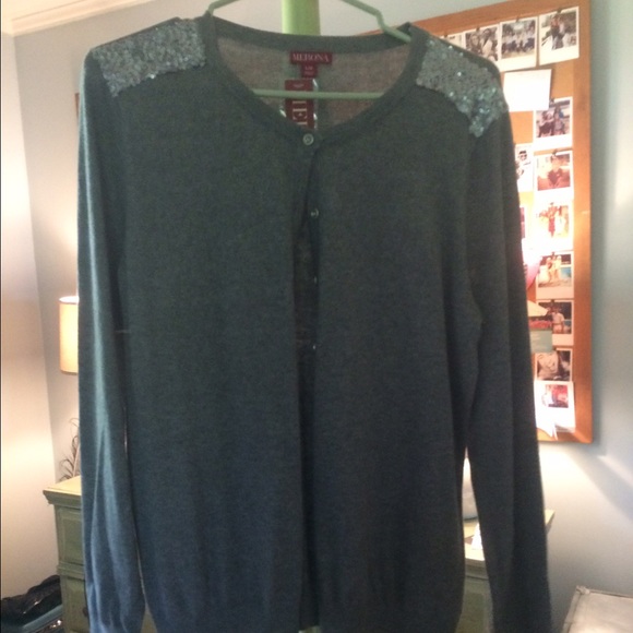 Grey cardigan