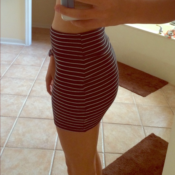 Black and white striped pencil skirt