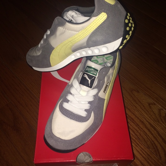 Puma Shoes - Puma easy rider III women's sneakers NWT