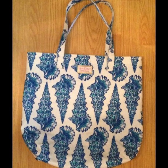 NWOT Seashell Beach Tote