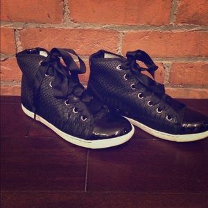 Steve Madden Black Sneakers High