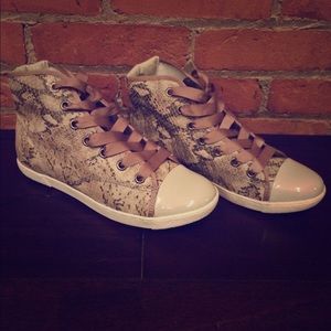 Steve Madden Brown Snake Sneakers