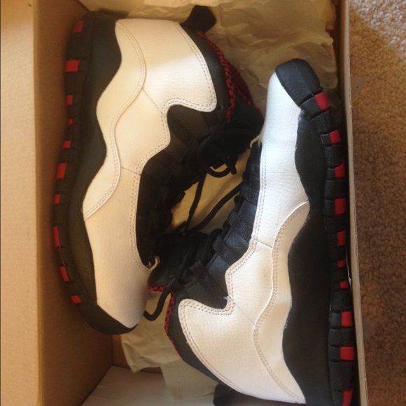 Air Jordan X Chicago size 4Y