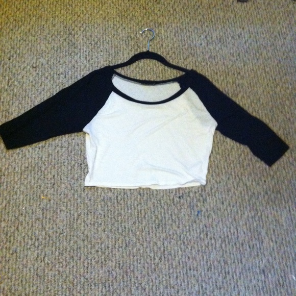 Tobi quarter sleeve baseball style crop top