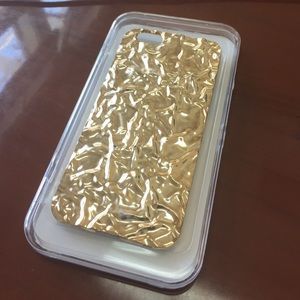 Gold iPhone 6 case (by Elemental Cases)