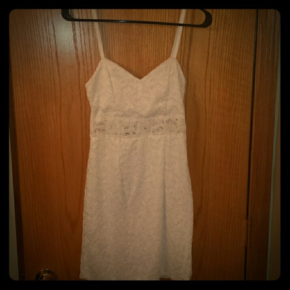 White lace dress