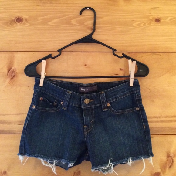 Levi cut-off shorts