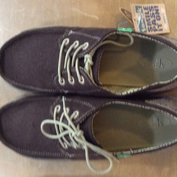 Sanuk Mainsteez shoes