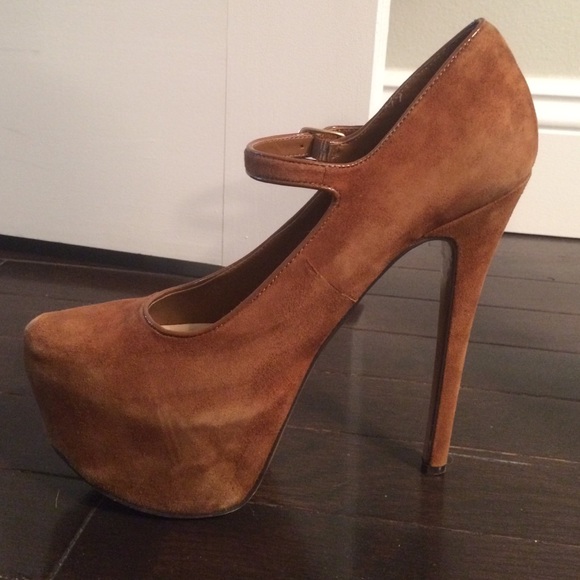 Halston suede platform pumps!