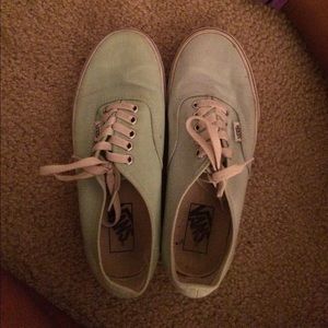 mint green vans!