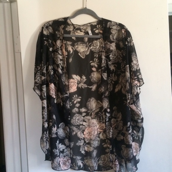 Floral kimono