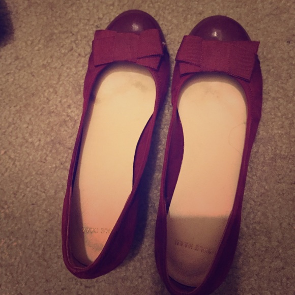 Cole Hann black flats