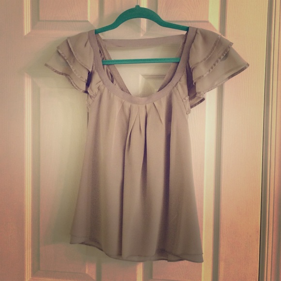 Grey Banana Republic ruffle top