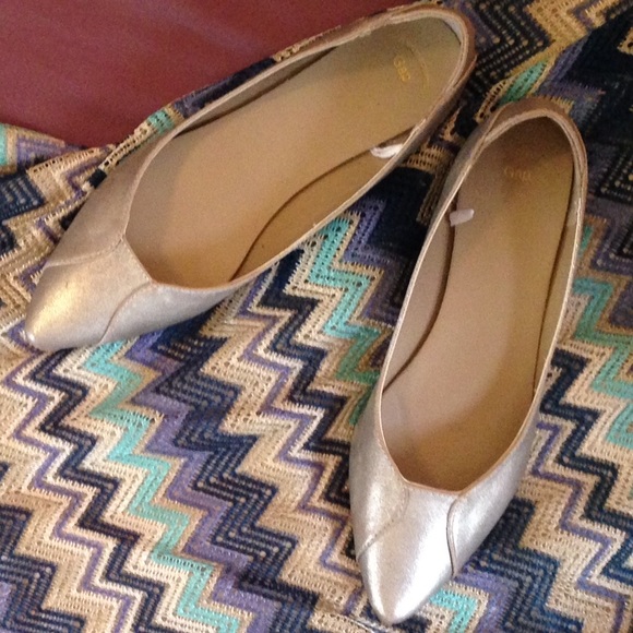 Metallic flats