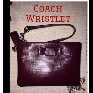 Coach Darcy Bow Sherry Color Wristlet NWOT