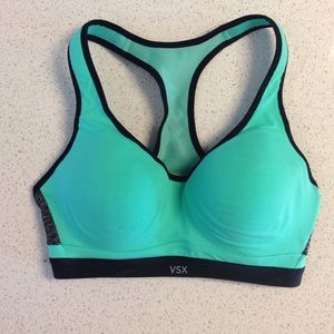 Incredible By Victoria's Secret Sport Bra