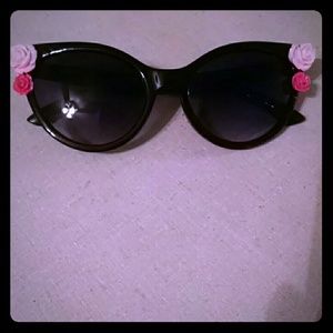 Black Flower Sunglasses