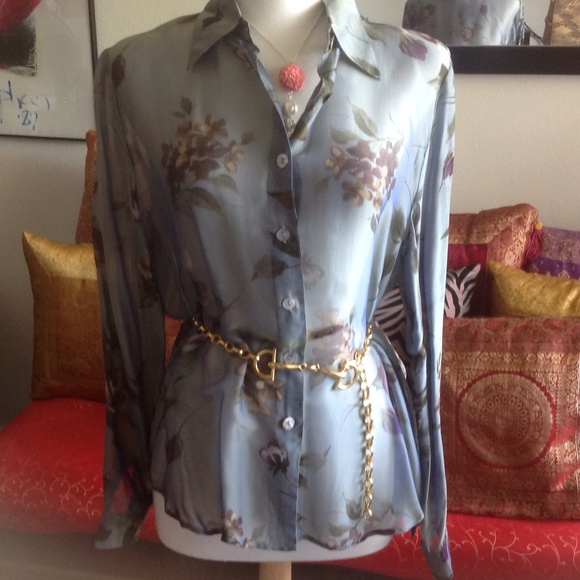 Tess Tops - 🌺Gorgeous Sheer Floral Blouse SALE👍