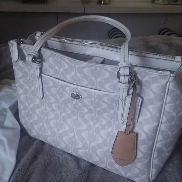 🚫SOLD🚫Coach Peyton Tote Bag