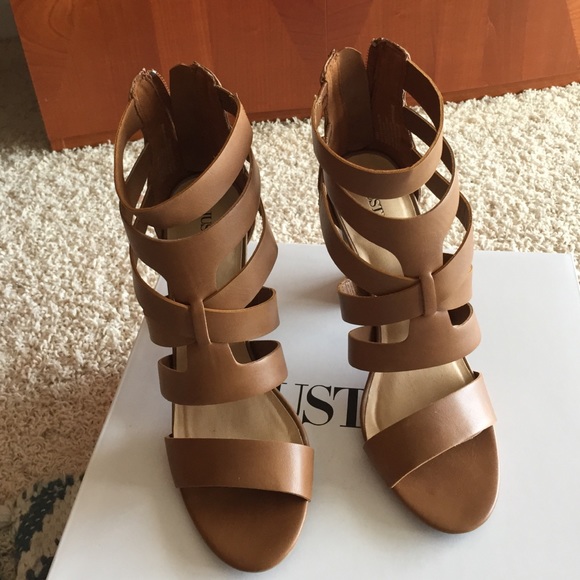 Gladiator pumps - Picture 2 of 3