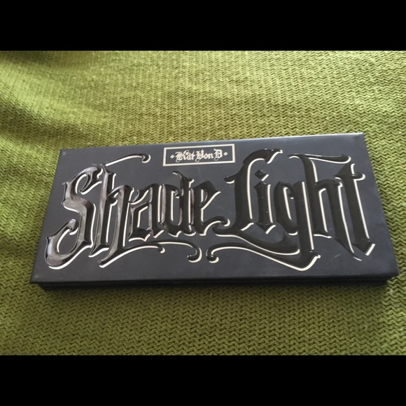 Kat Von D contour palette