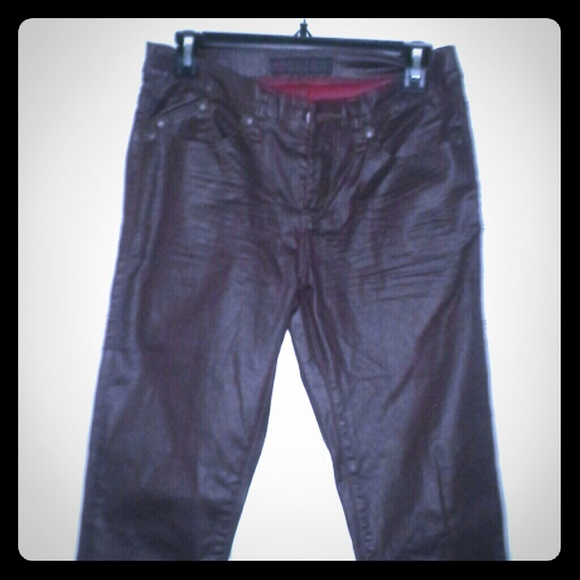 Clothes - Picture 1 of 4