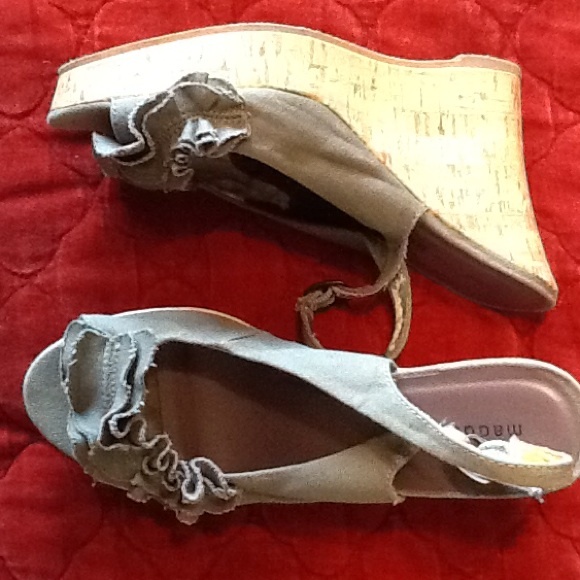 Steve Madden wedges