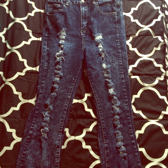 ✨Distressed high waist jeans✨