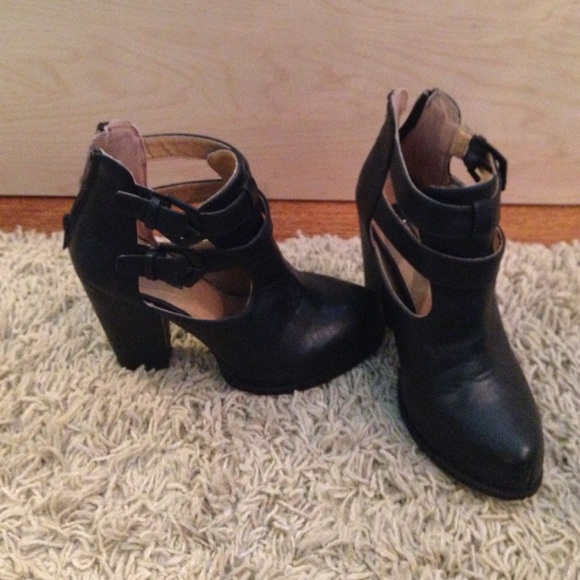Forever 21 chunky heel
