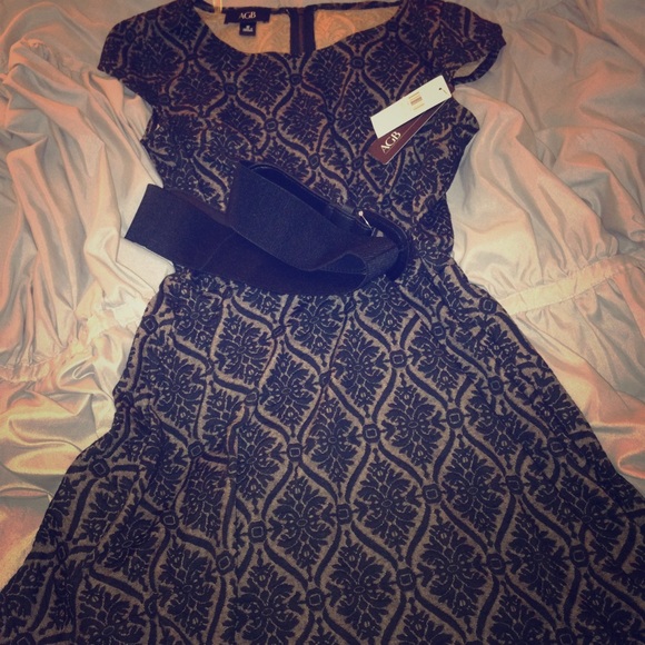 AGB A line dress with Belt NWT