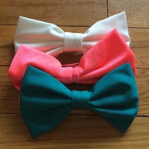 🚨sold 🚨F21 hair bows 3 set