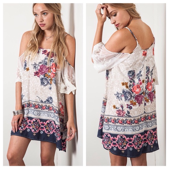 Dresses & Skirts - SOLD OUT❗️Girly flower print dress