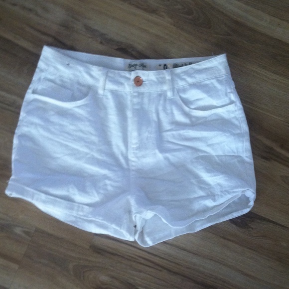 High waisted white shorts