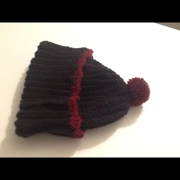 Pom Pom hat