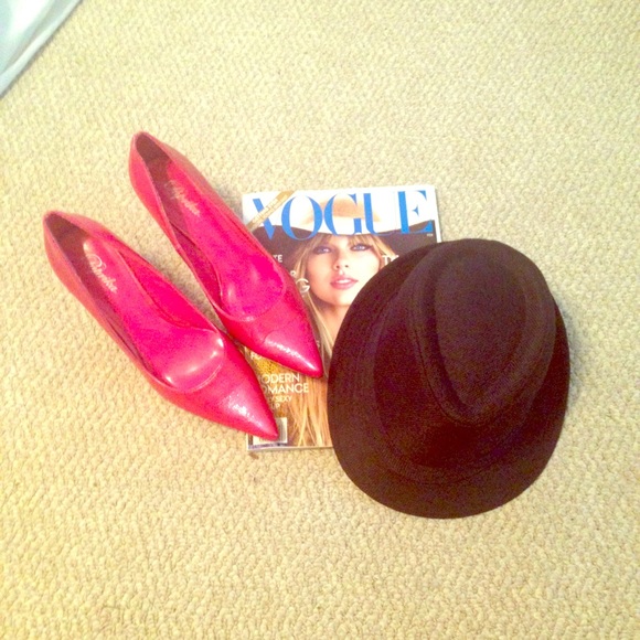 💗Pink Patton leather heels💗