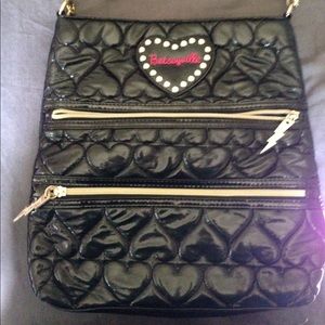 🌸Betsey  Johnson Crossbody purse🌸