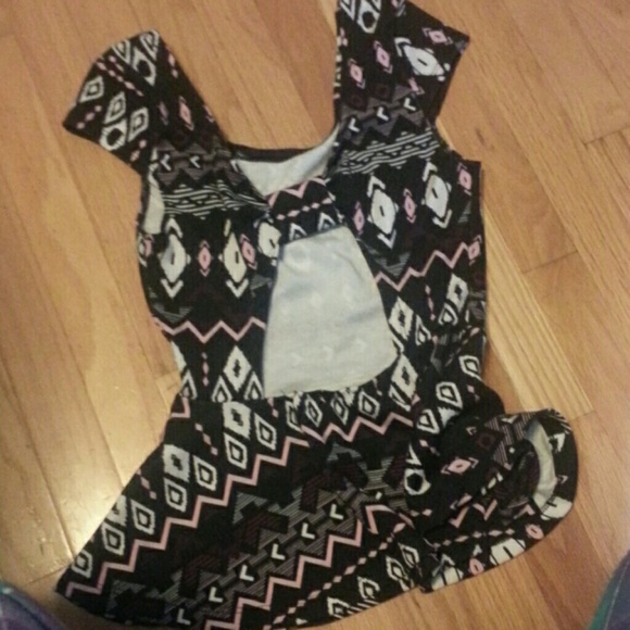 Top - Picture 2 of 2