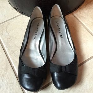 Gianni Bini Black Flats