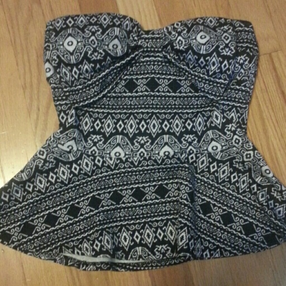 Strapless top